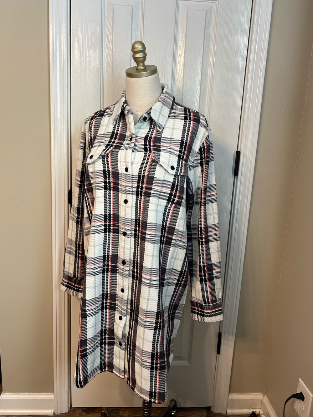 Outerknown NWT Blanket Shirt Dress lorganic cotton twill features a classic Sz M